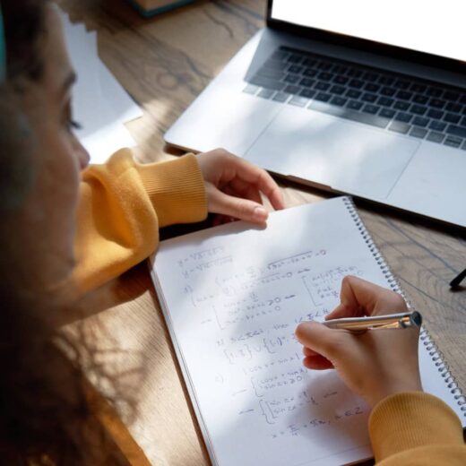 Aide aux devoirs et soutien scolaire sur Toulon