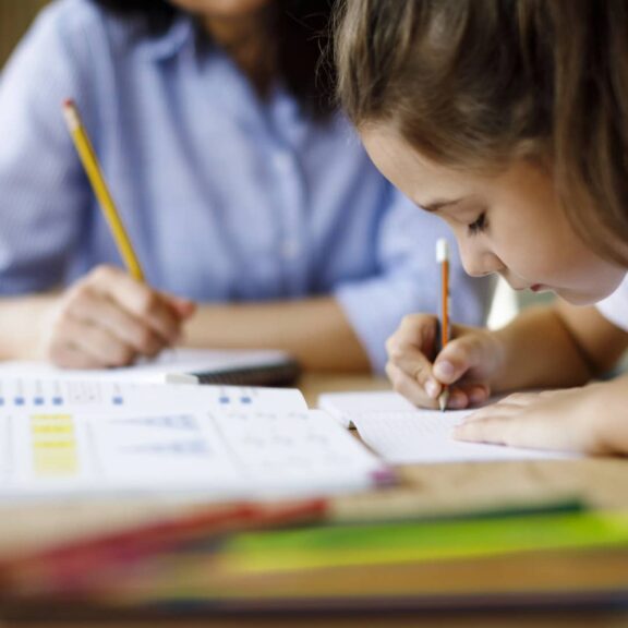 Aide aux devoirs et soutien scolaire sur Toulon